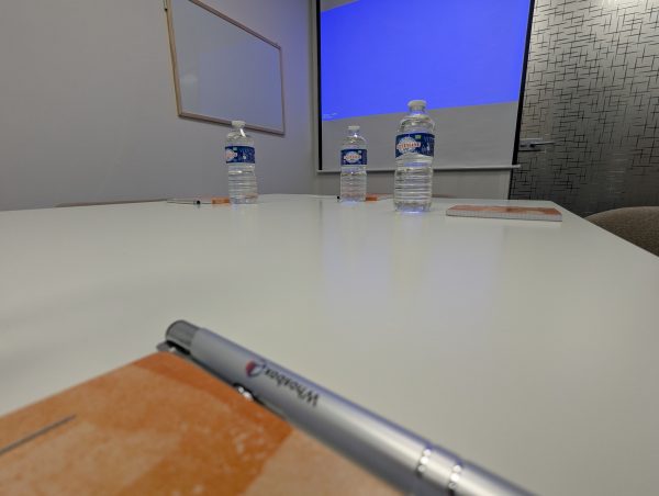 Salle de réunion avec tableau blanc Lyon